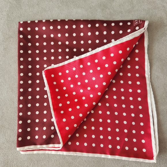JZ Richards pocket square red silk polka dot panel handrolled Made Italy new $50 - Picture 1 of 14